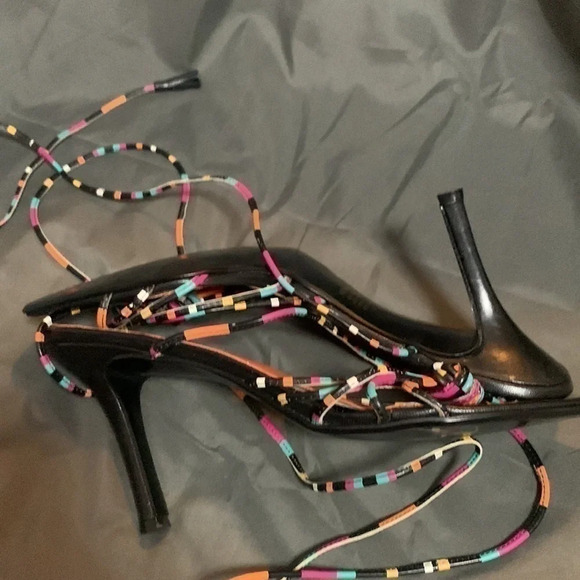 "Size 9 Colin Stuart Lace-Up Leather Strap Sandals: Black Multi-Color - Trendy - Picture 10 of 12